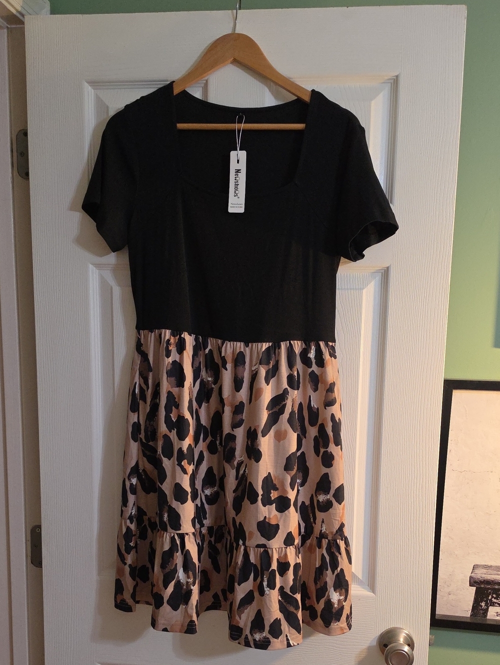Windsor Black Top Leopard Print Skirt Short Sleeve Dress